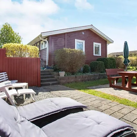 Holiday V Holiday home *